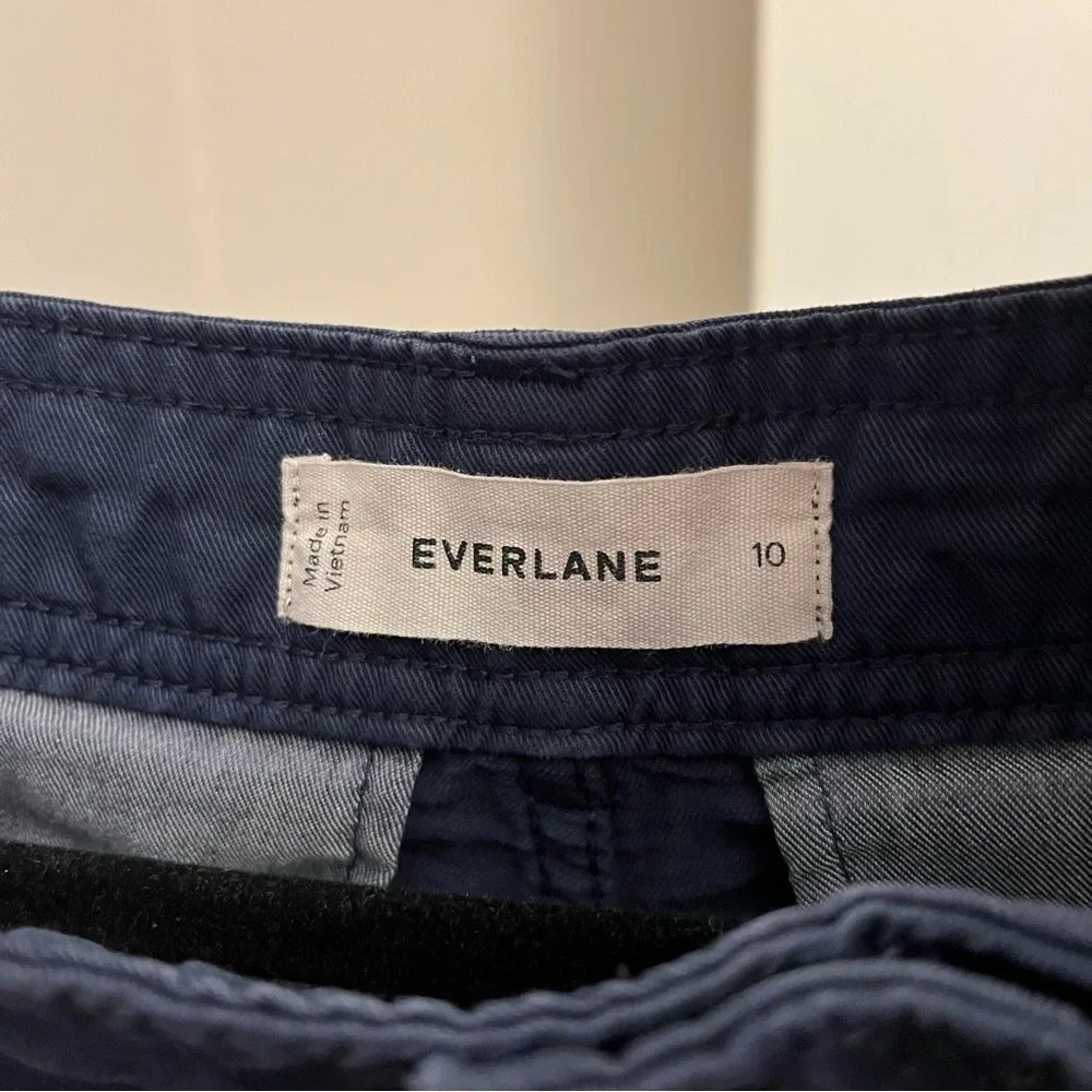 Everlane The Everywhere Pant in Navy - Picture 7 of 11